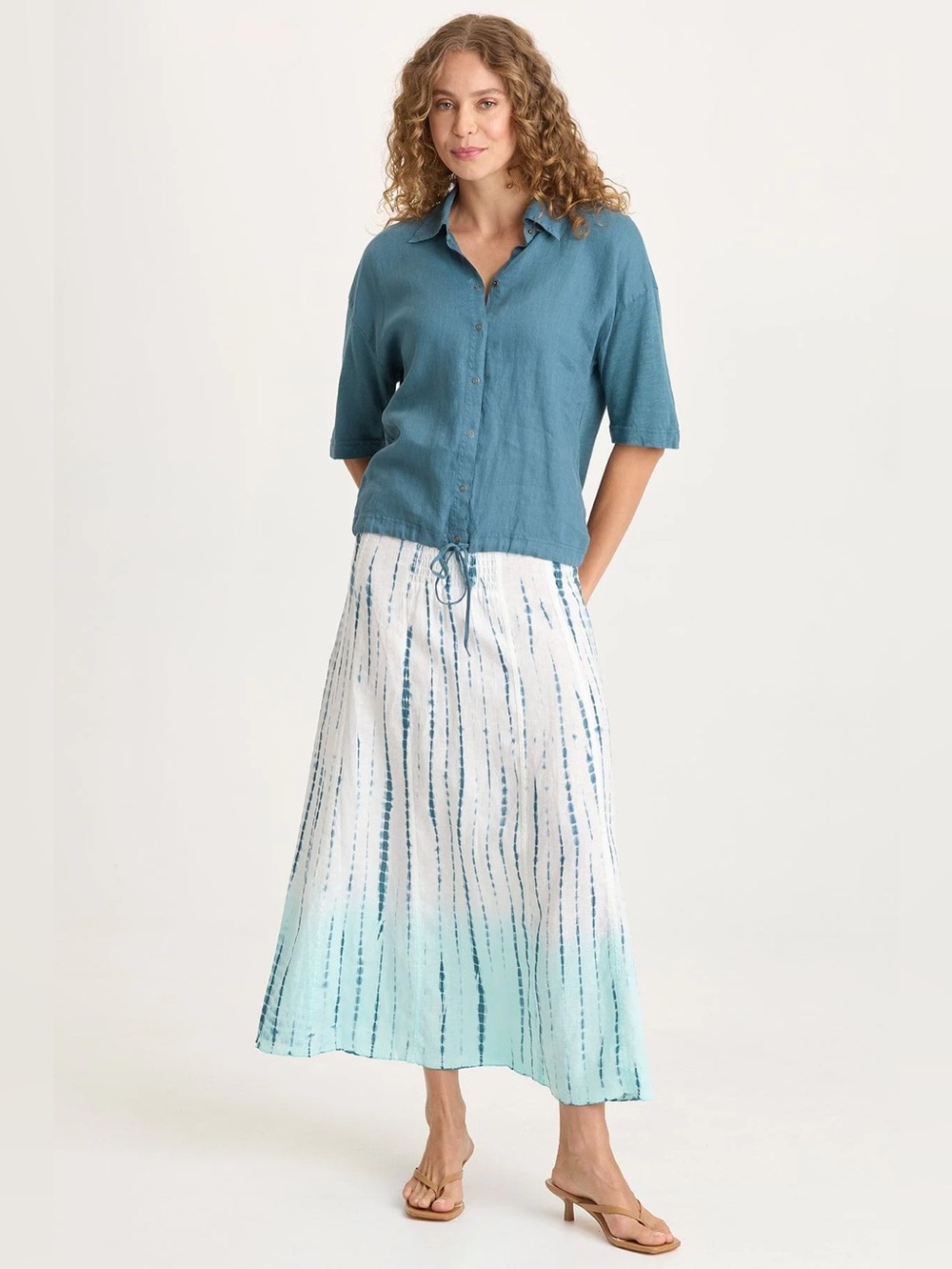 XCVI
BALTO LINEN SNAP-UP TOP